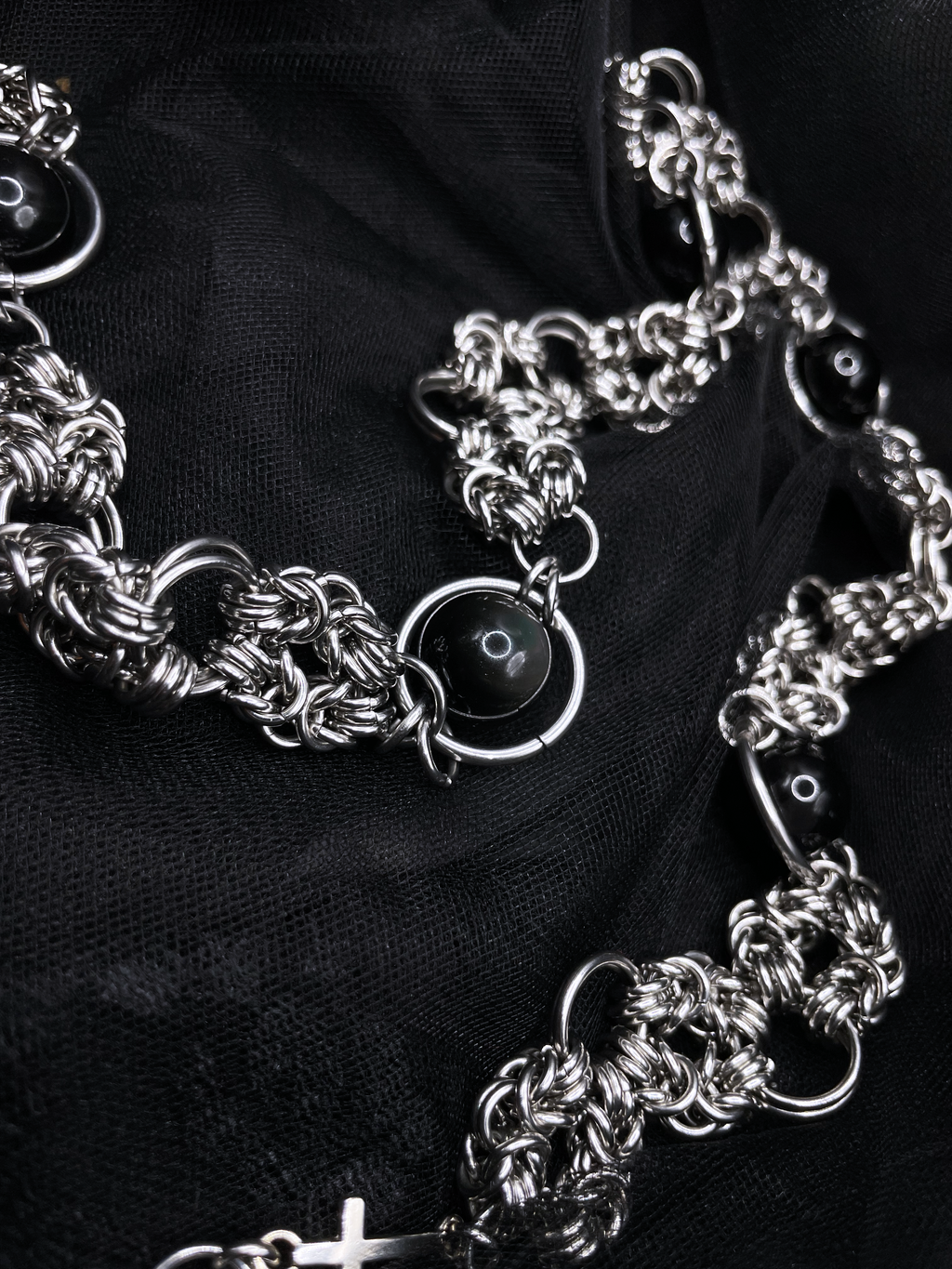 The Black Rosary of Manon