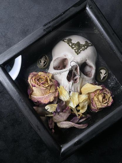 Shadow Reliquary: Skull & Wilted Roses Shrine