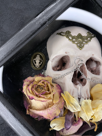 Shadow Reliquary: Skull & Wilted Roses Shrine